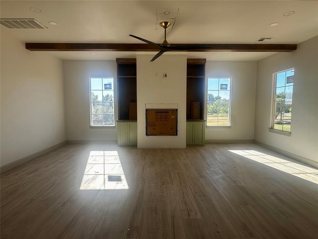 18436 Boardwalk Crossing Property Photo 5