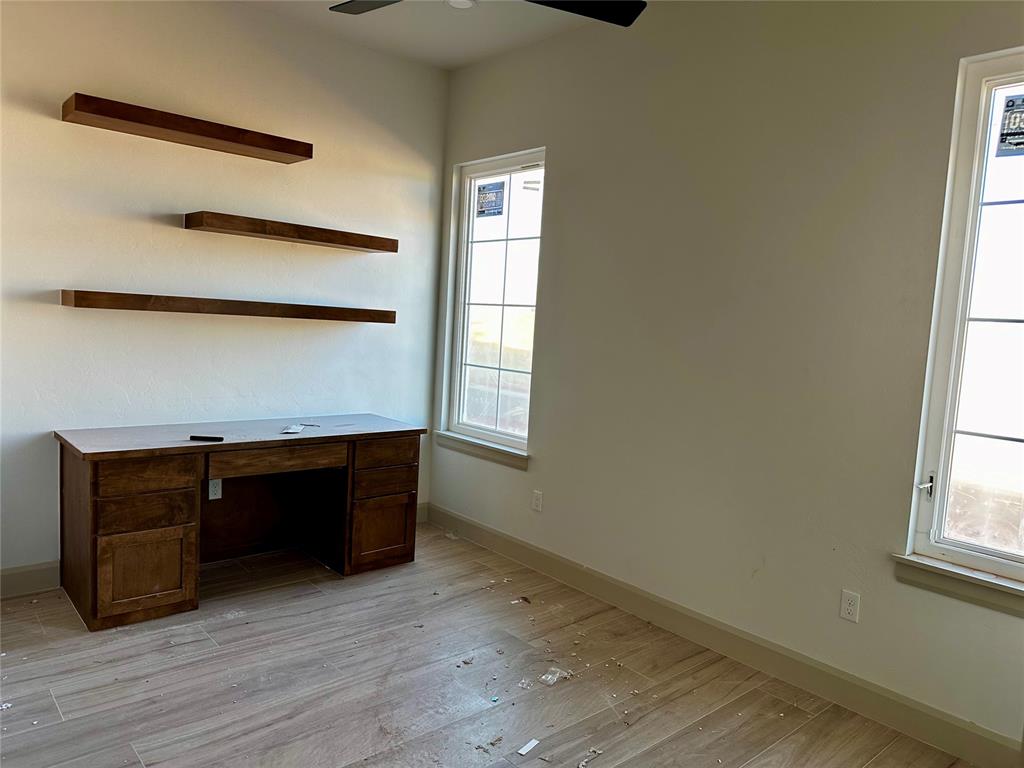 18436 Boardwalk Crossing Property Photo 17