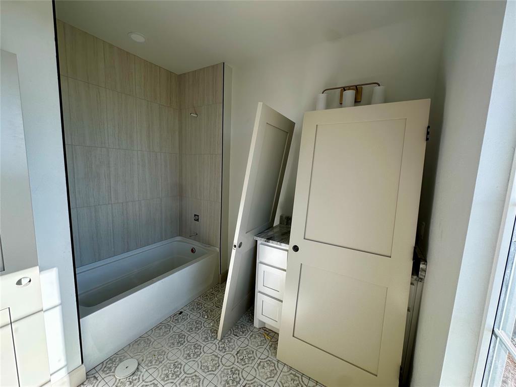 18436 Boardwalk Crossing Property Photo 28