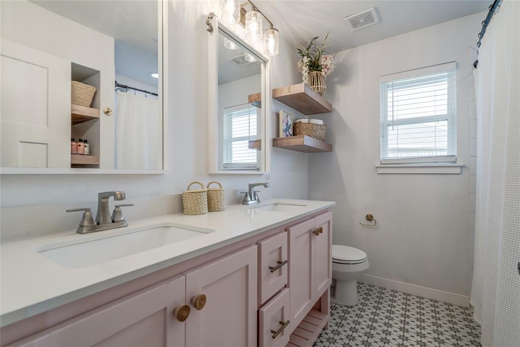 14825 Adelaide Lane Property Photo 14