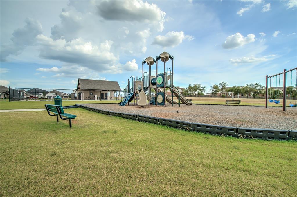 14825 Adelaide Lane Property Photo 31
