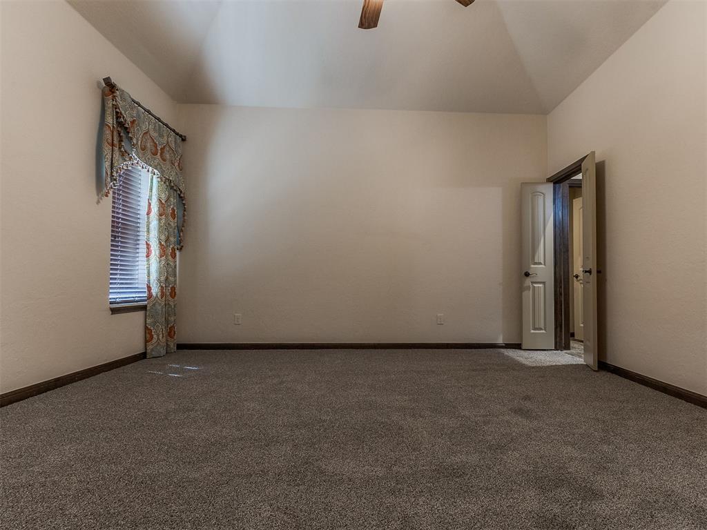 2812 Sw 95th Street Property Photo 13