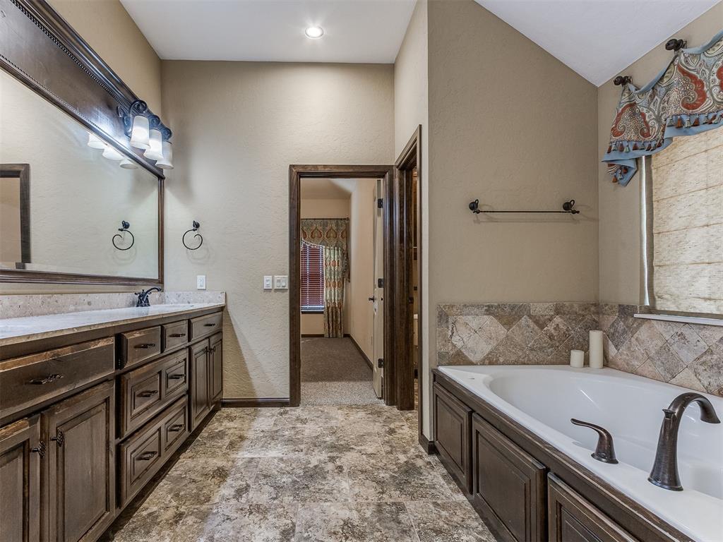 2812 Sw 95th Street Property Photo 17