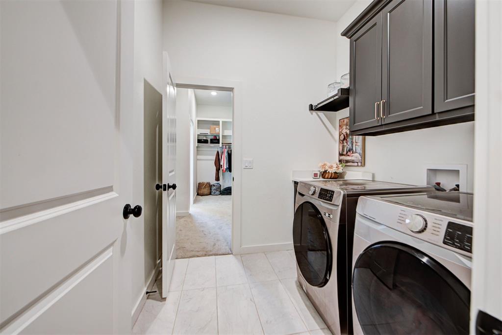 10121 Oakwood Drive Property Photo 32