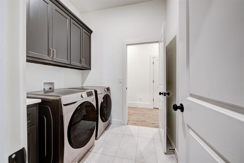 10121 Oakwood Drive Property Photo 32