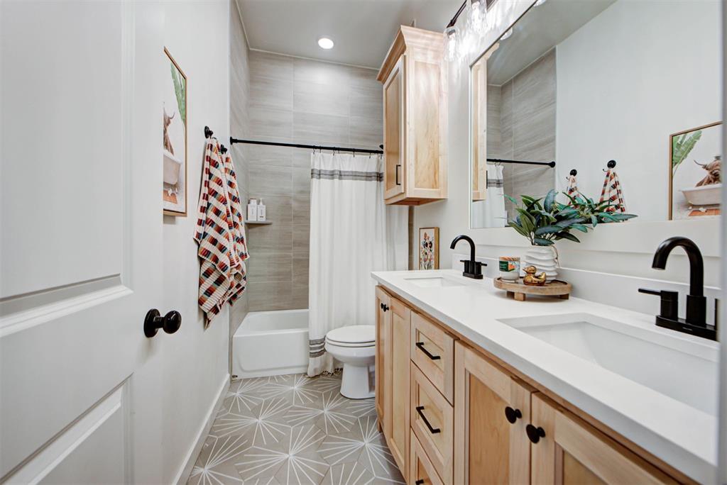 10121 Oakwood Drive Property Photo 36