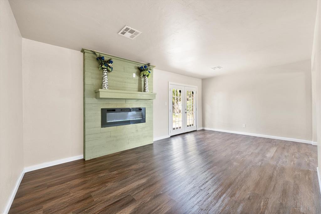 1223 E Vilas Avenue Property Photo 9