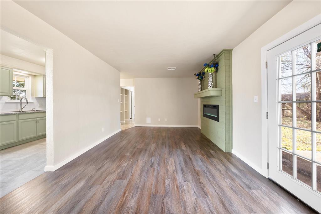 1223 E Vilas Avenue Property Photo 12