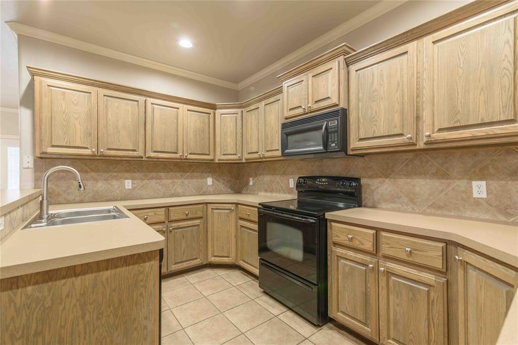 520 Sw 123rd Place Property Photo 8
