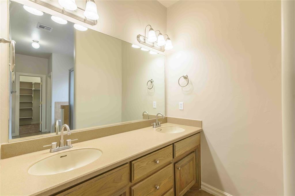 520 Sw 123rd Place Property Photo 13