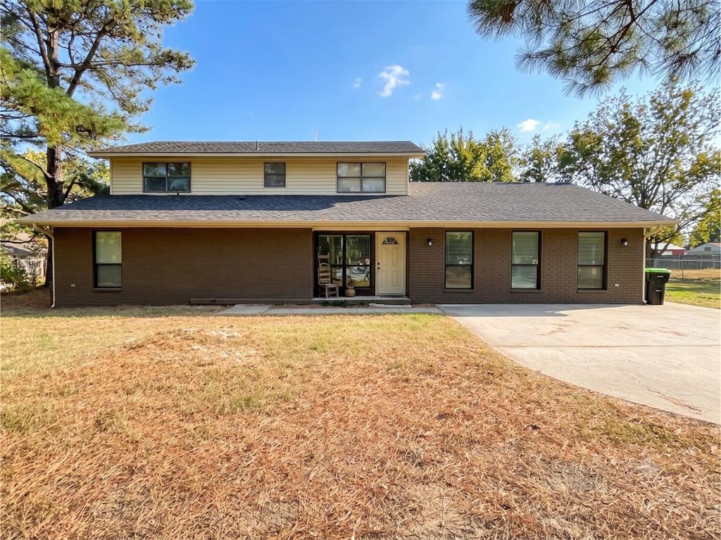 520 Adams Street Property Photo 1