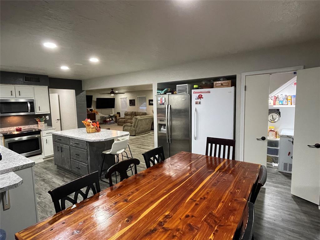 520 Adams Street Property Photo 12