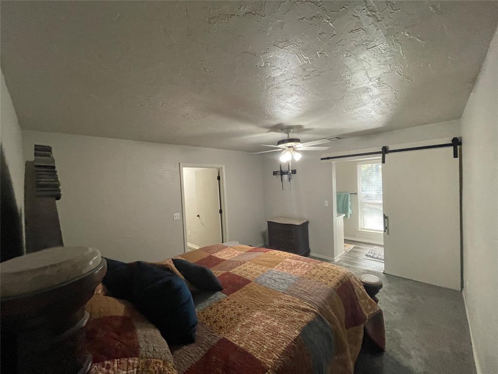 520 Adams Street Property Photo 15