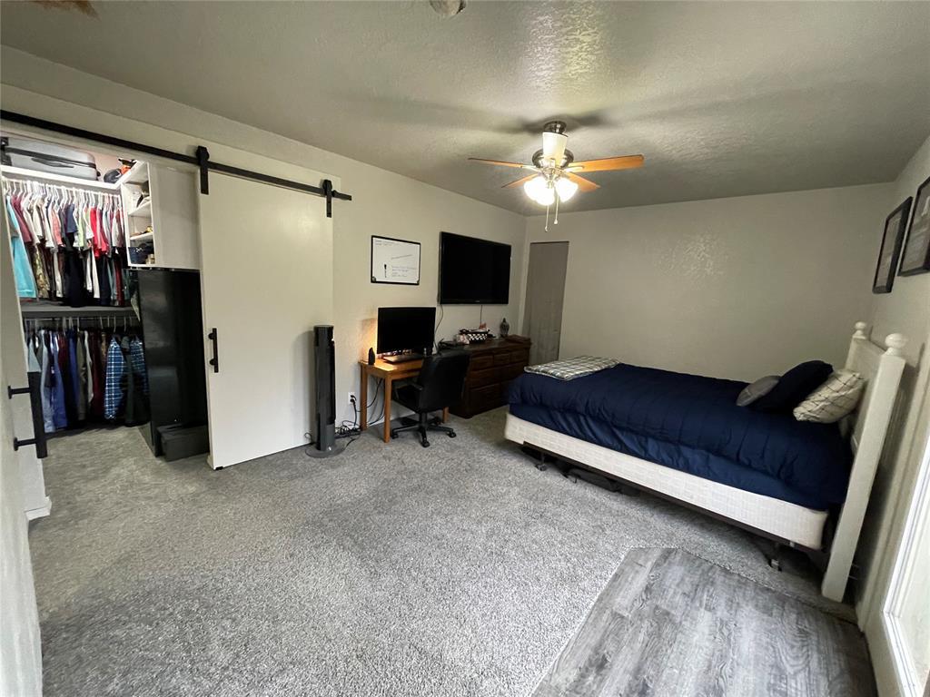 520 Adams Street Property Photo 21