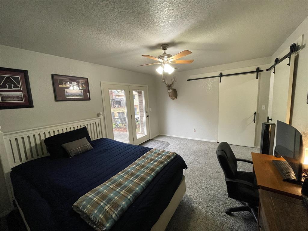 520 Adams Street Property Photo 23