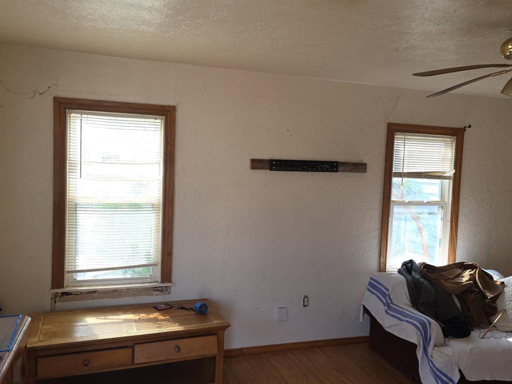 215 E Spruce Avenue Property Photo 15
