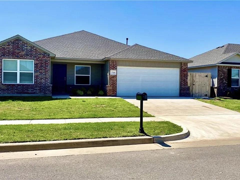 7709 Percheron Road Property Photo 1
