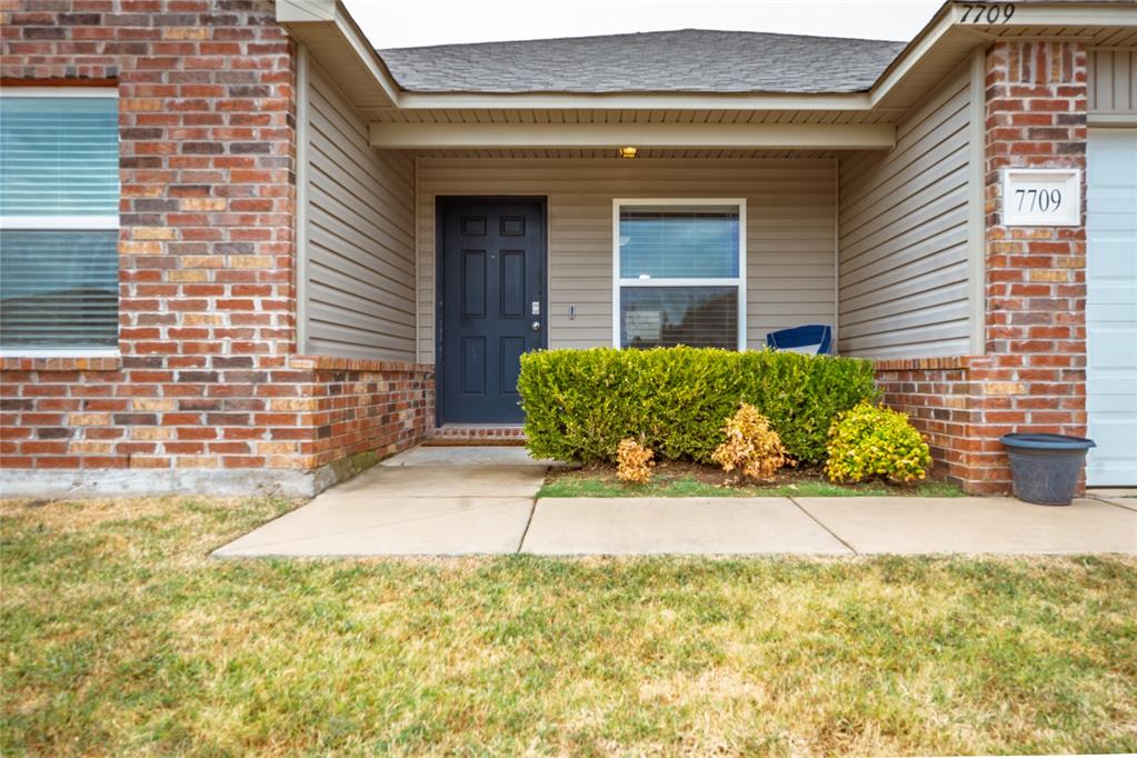 7709 Percheron Road Property Photo 2