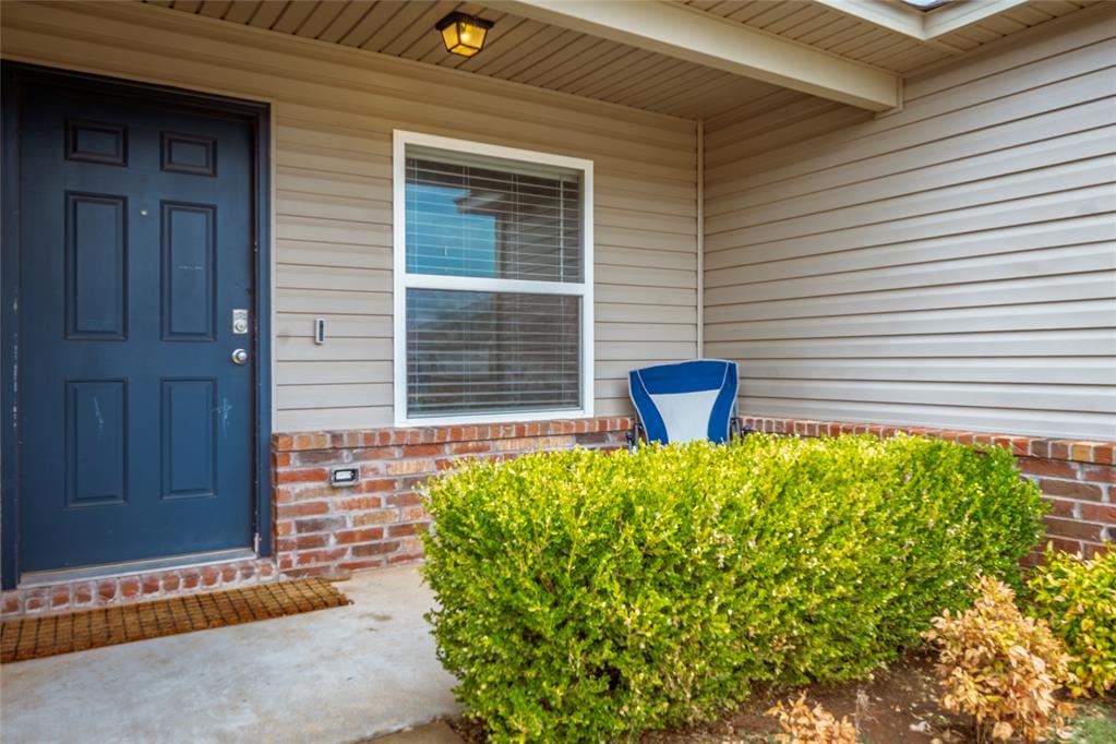 7709 Percheron Road Property Photo 3