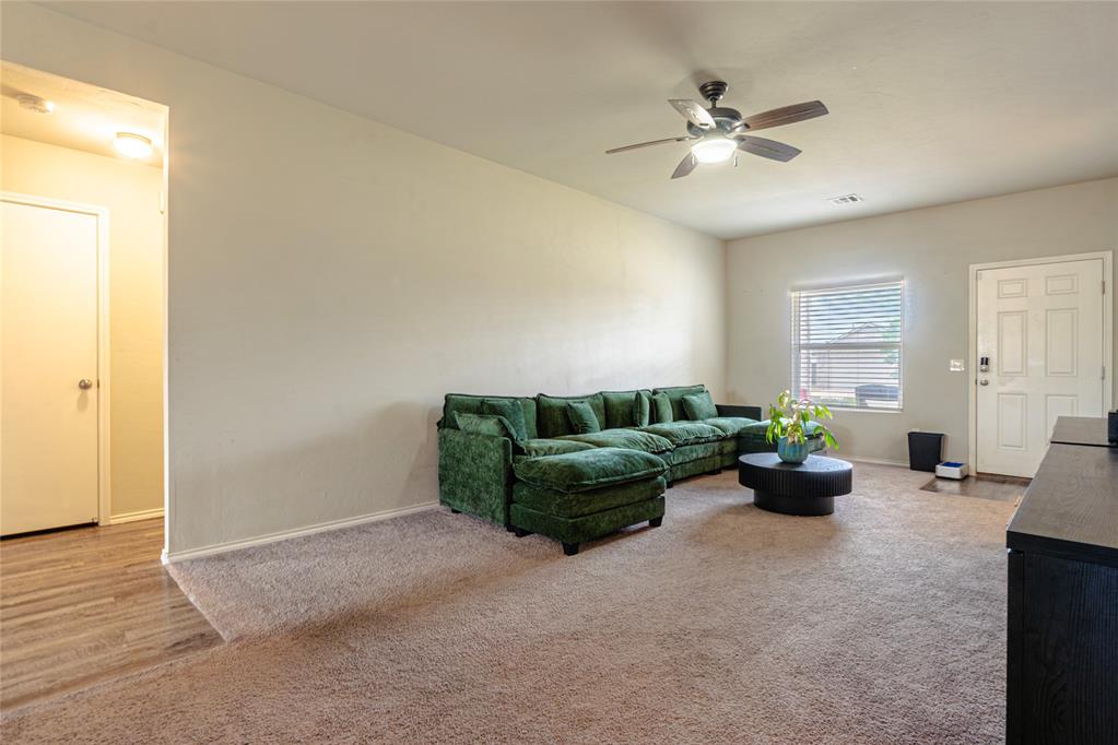 7709 Percheron Road Property Photo 6