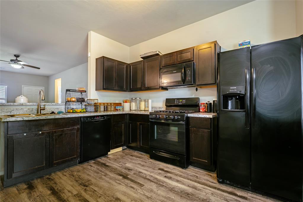 7709 Percheron Road Property Photo 10