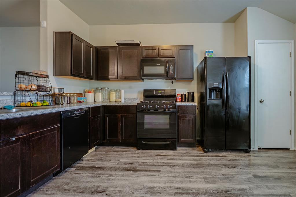 7709 Percheron Road Property Photo 14