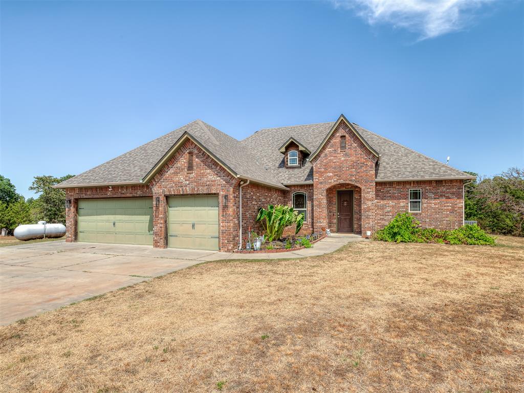 329678 E 1000 Road Property Photo 1