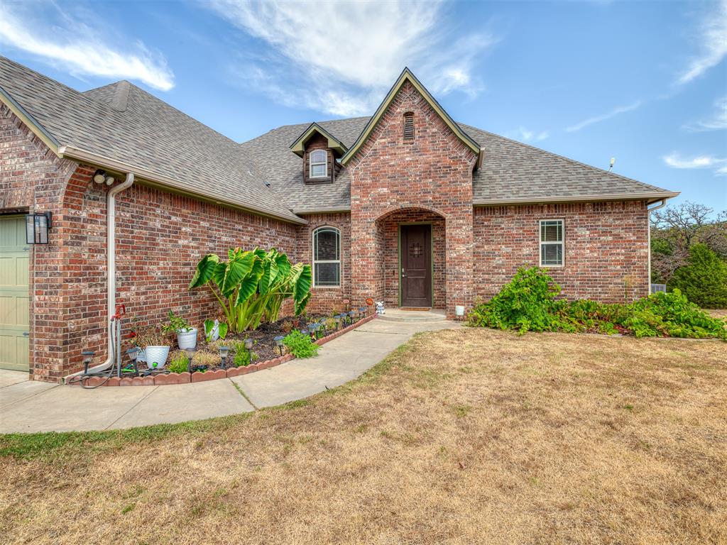 329678 E 1000 Road Property Photo 2