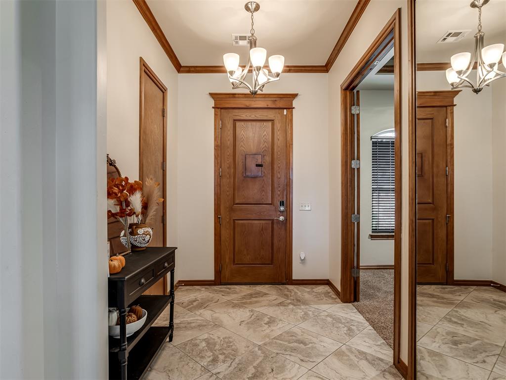 329678 E 1000 Road Property Photo 4