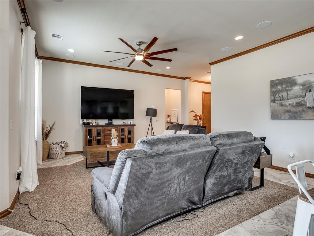 329678 E 1000 Road Property Photo 9