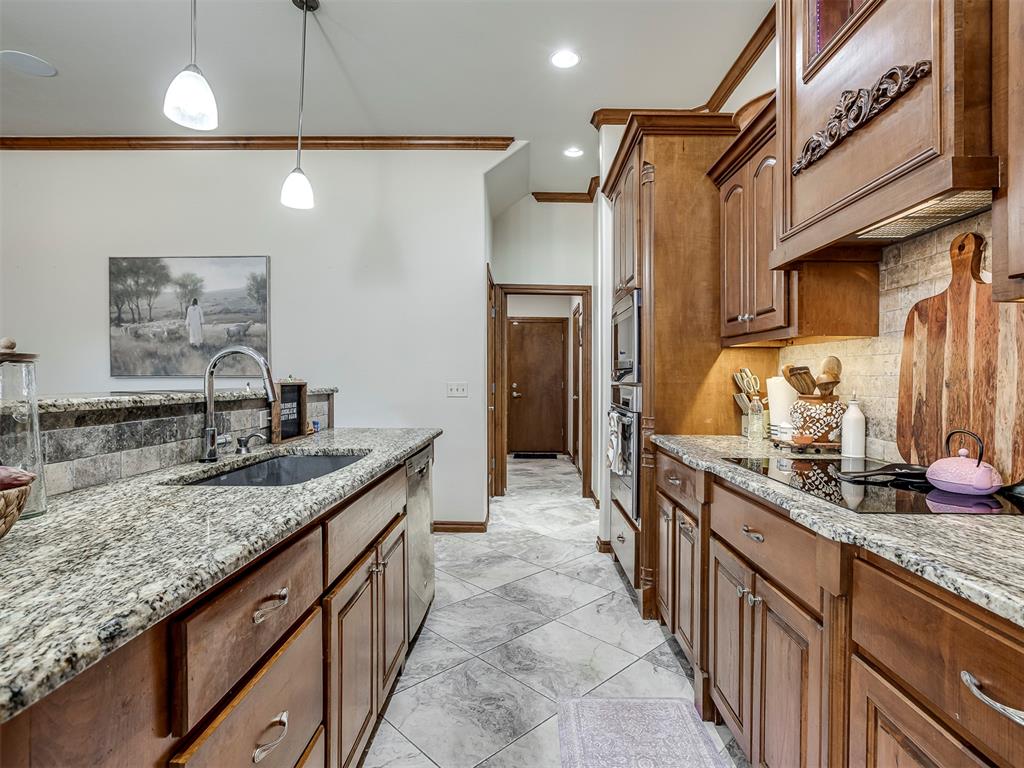 329678 E 1000 Road Property Photo 16