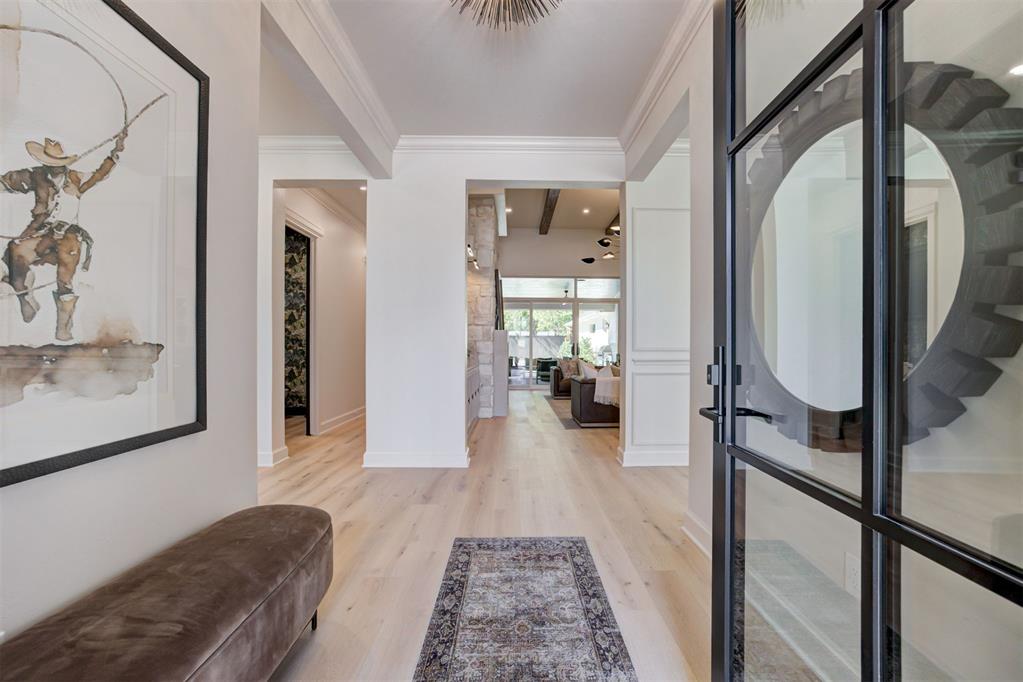 2811 Guilford Lane Property Photo 4