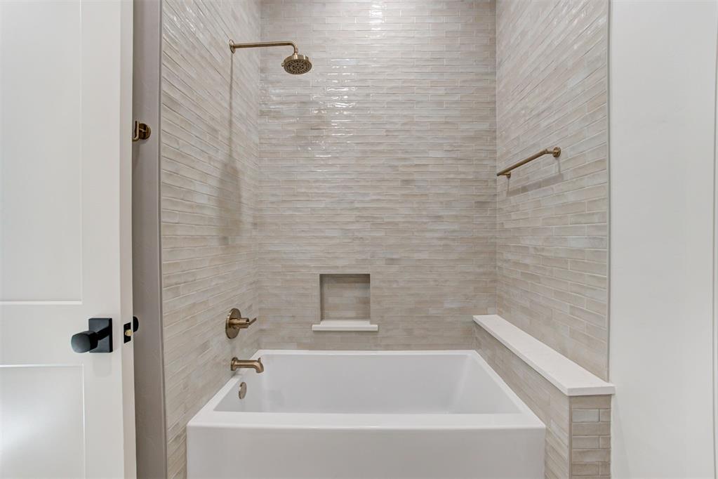 2811 Guilford Lane Property Photo 28