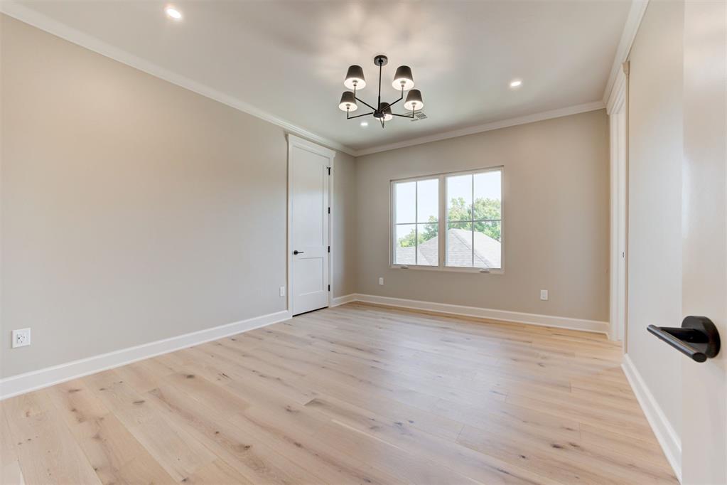2811 Guilford Lane Property Photo 34