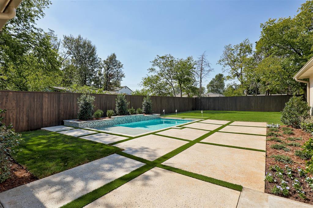 2811 Guilford Lane Property Photo 45