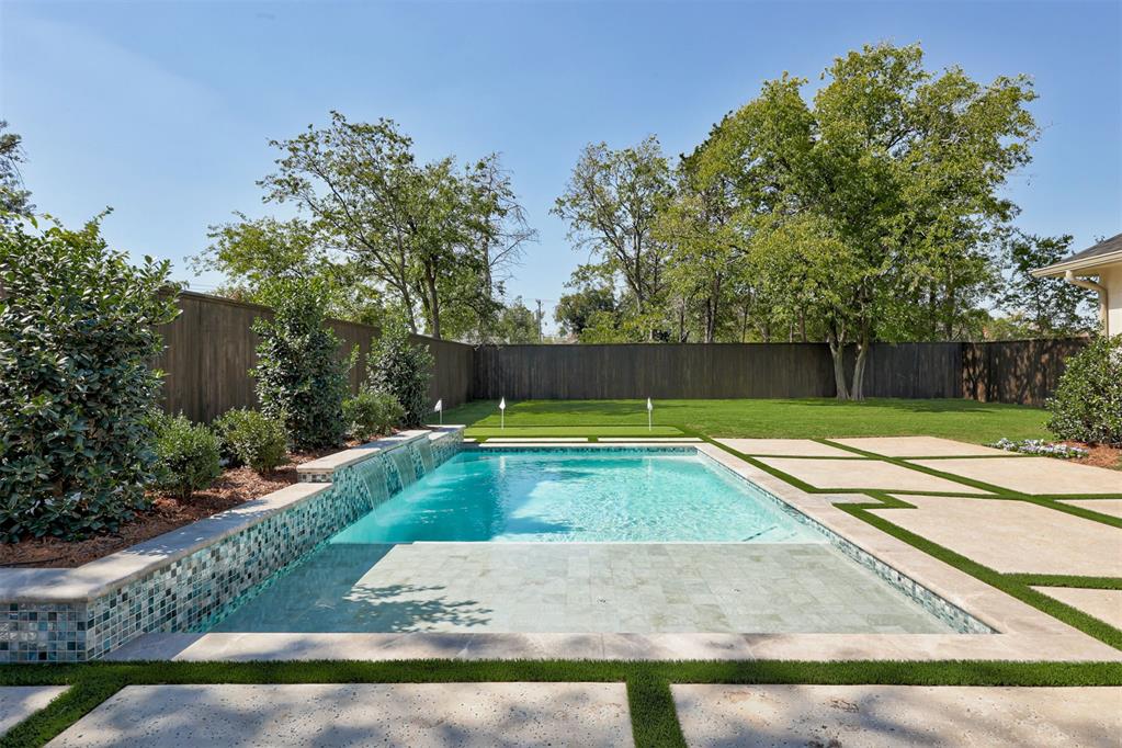 2811 Guilford Lane Property Photo 47