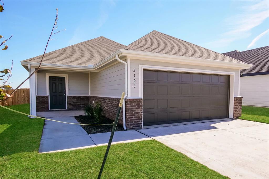 2103 Crimson Lake Boulevard Property Photo 2