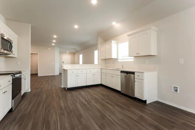 2103 Crimson Lake Boulevard Property Photo 5