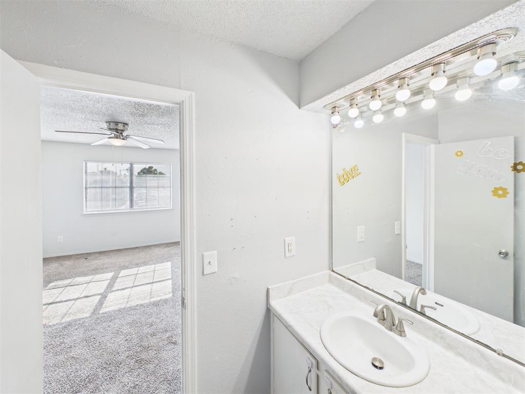 401 Se 12th Avenue 208 Property Photo 16