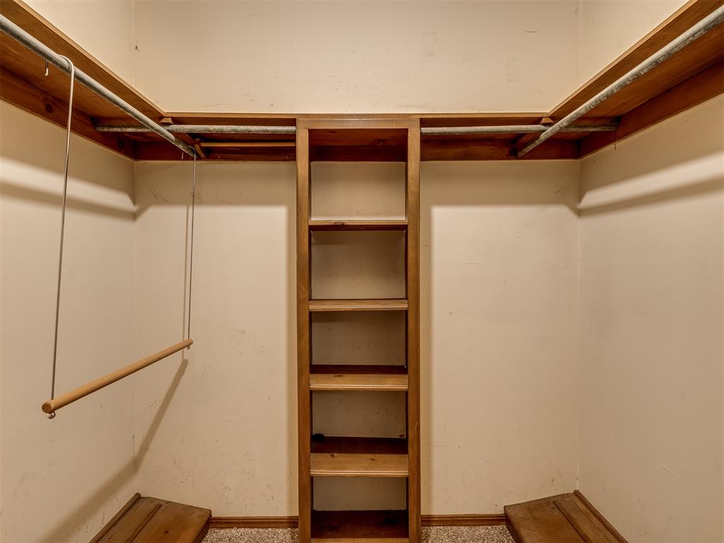 8708 S Charlotte Drive Property Photo 21