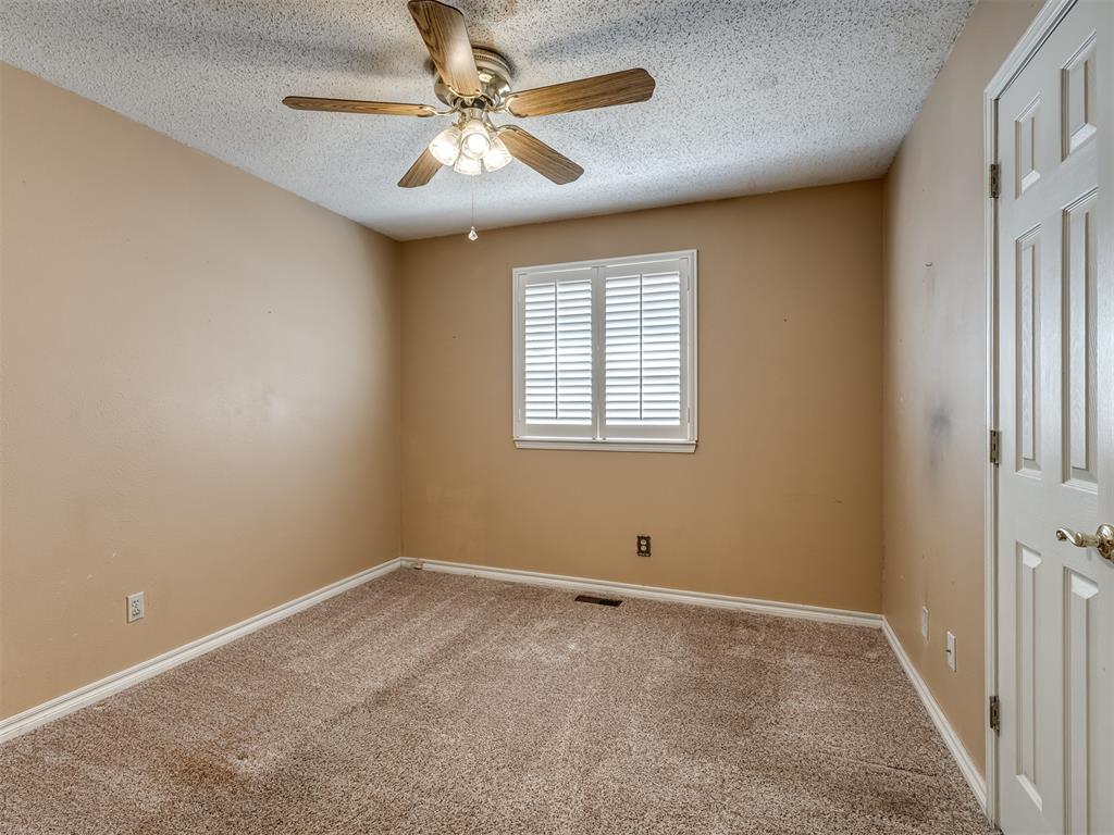 8708 S Charlotte Drive Property Photo 22