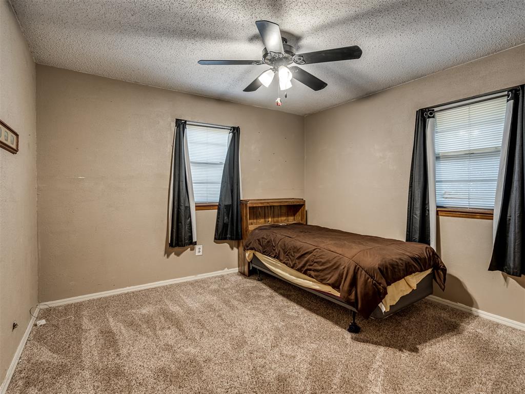 8708 S Charlotte Drive Property Photo 26