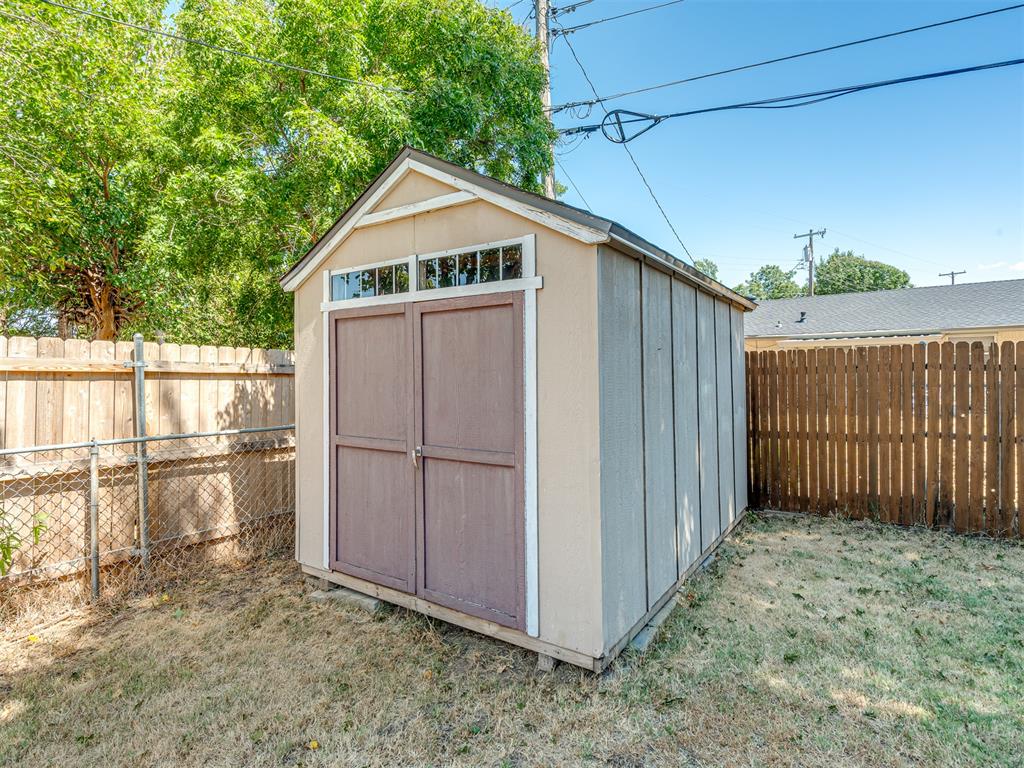 8708 S Charlotte Drive Property Photo 31