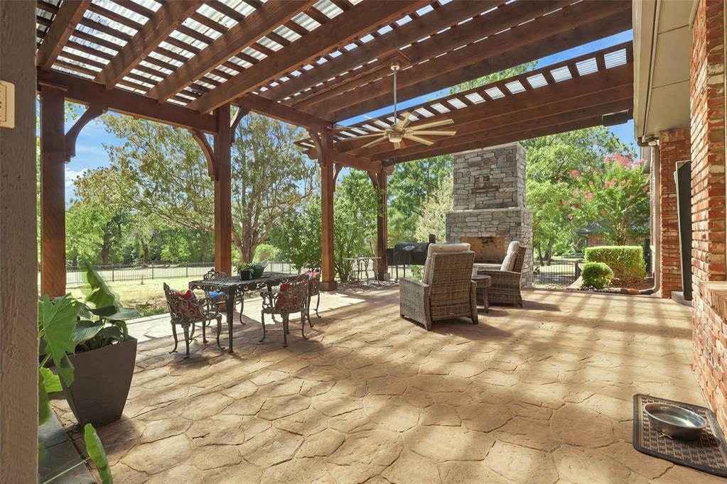 432 Hollowdale Property Photo 42