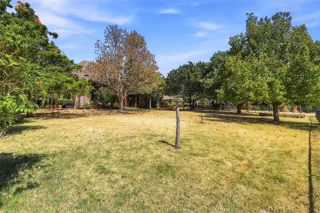 432 Hollowdale Property Photo 45
