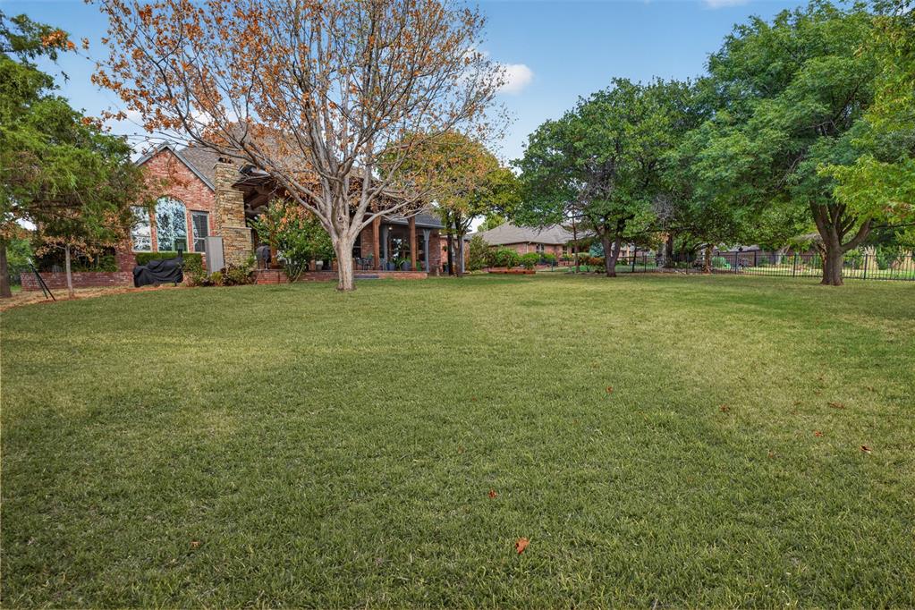 432 Hollowdale Property Photo 48