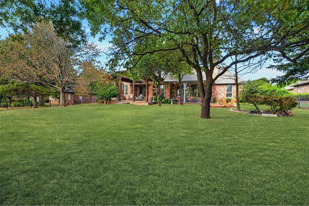 432 Hollowdale Property Photo 49