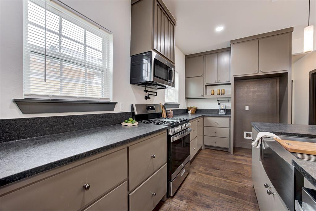 2114 N Fonshill Avenue Property Photo 14