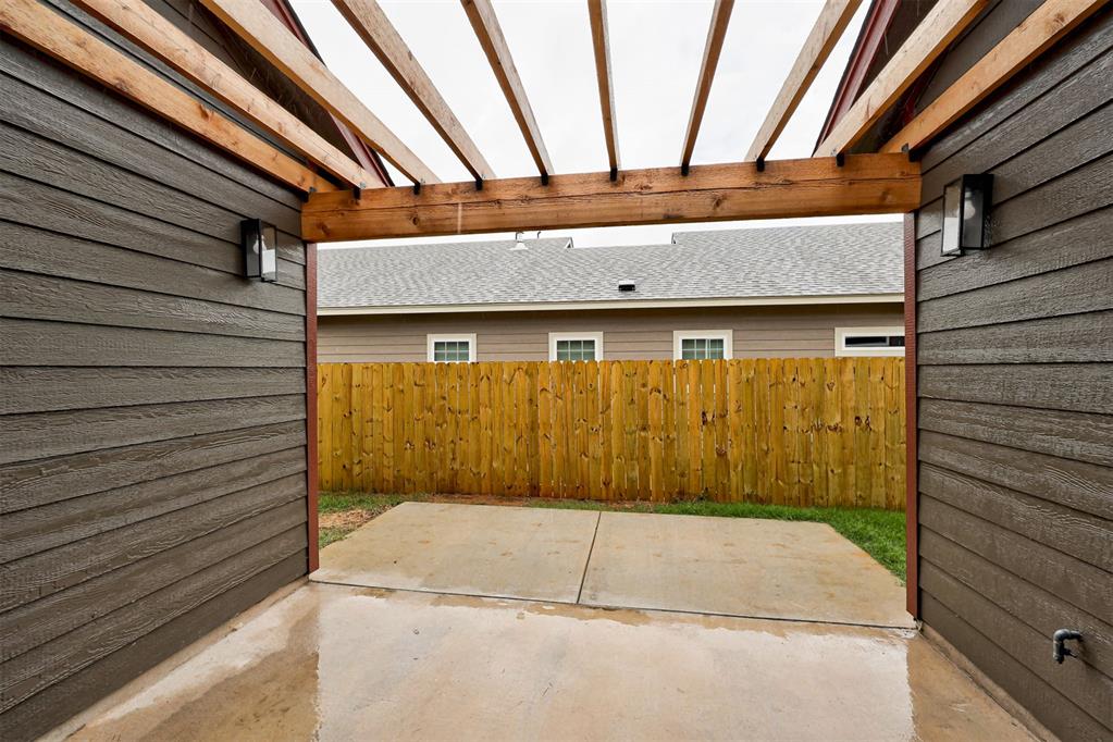 2114 N Fonshill Avenue Property Photo 40