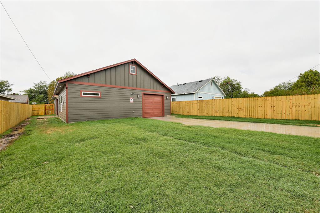 2114 N Fonshill Avenue Property Photo 43